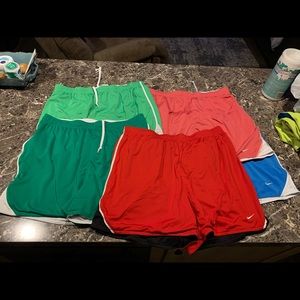 5 pairs of NIKE shorts SIZE XL